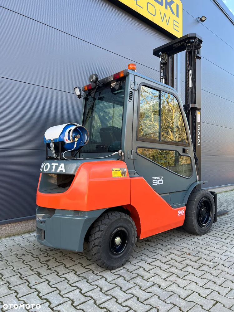 Toyota 02-8FGF30 - 6