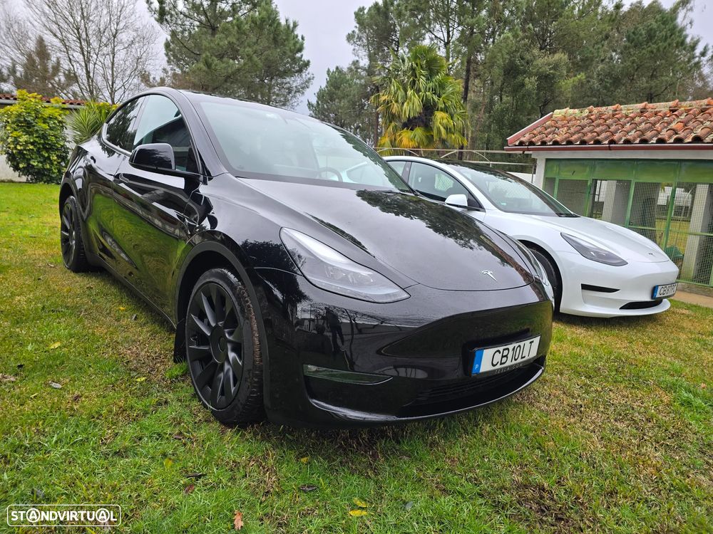 Tesla Model Y Long Range Dual Motor AWD - 3