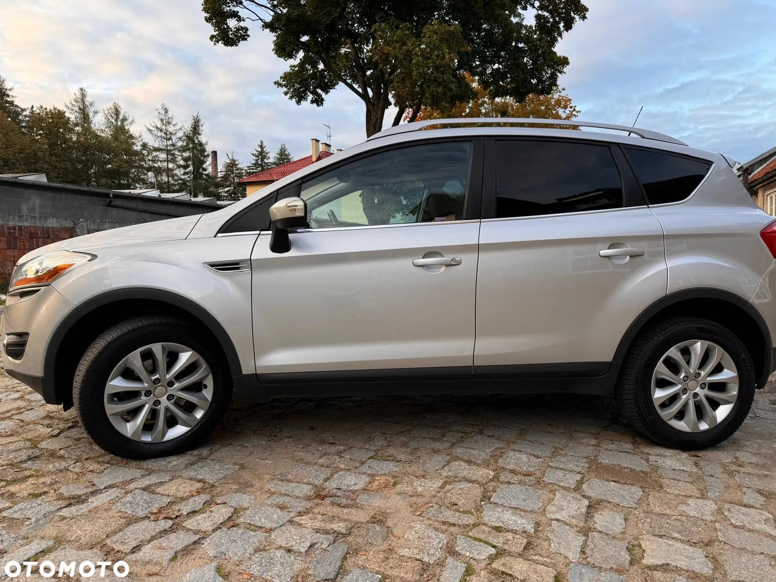 Ford Kuga 2.0 TDCi Titanium - 1