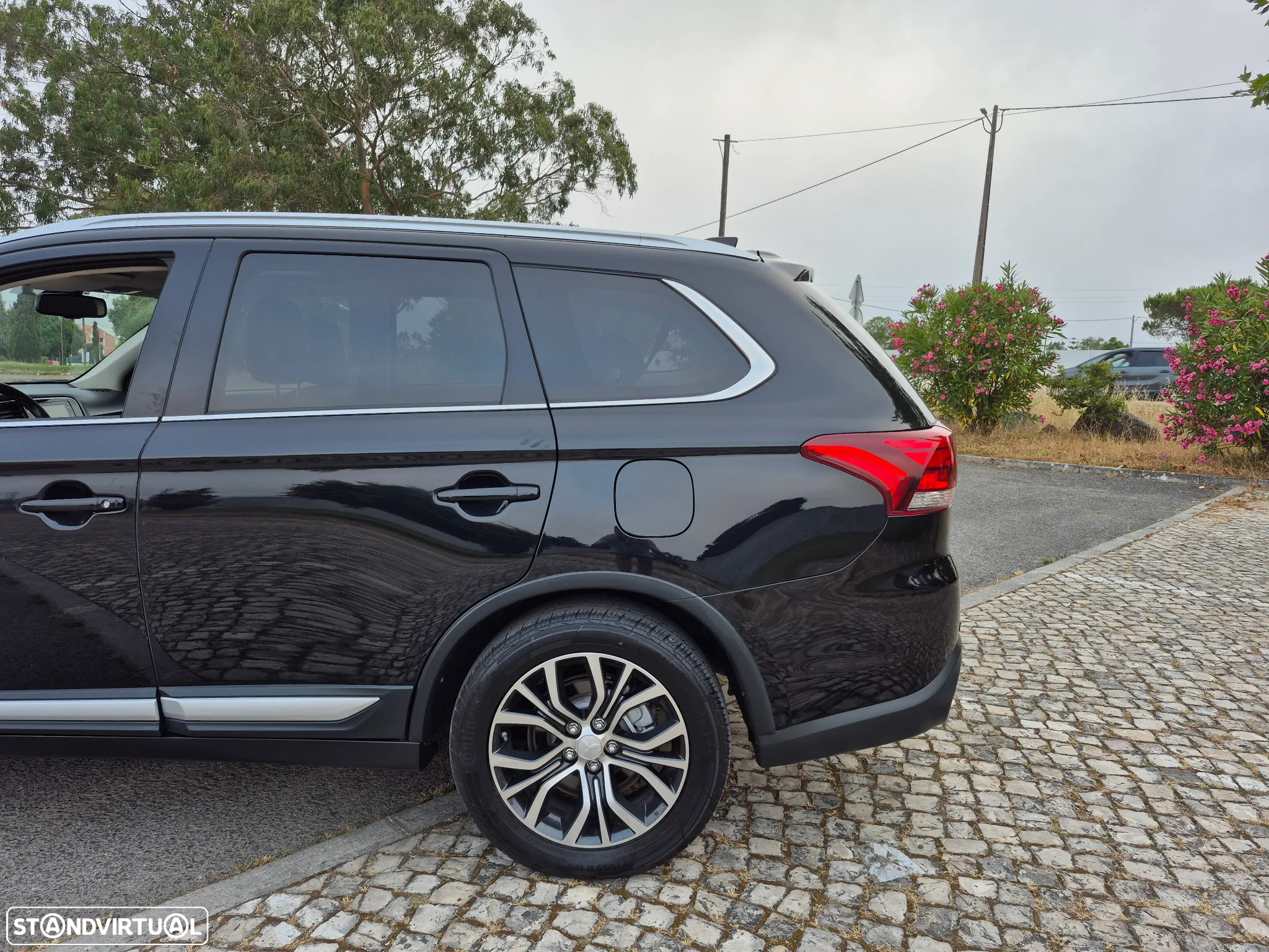 Mitsubishi Outlander 2.2 DI-D Instyle Navi - 11
