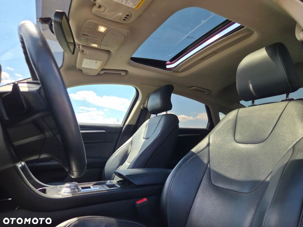 Ford Fusion - 11