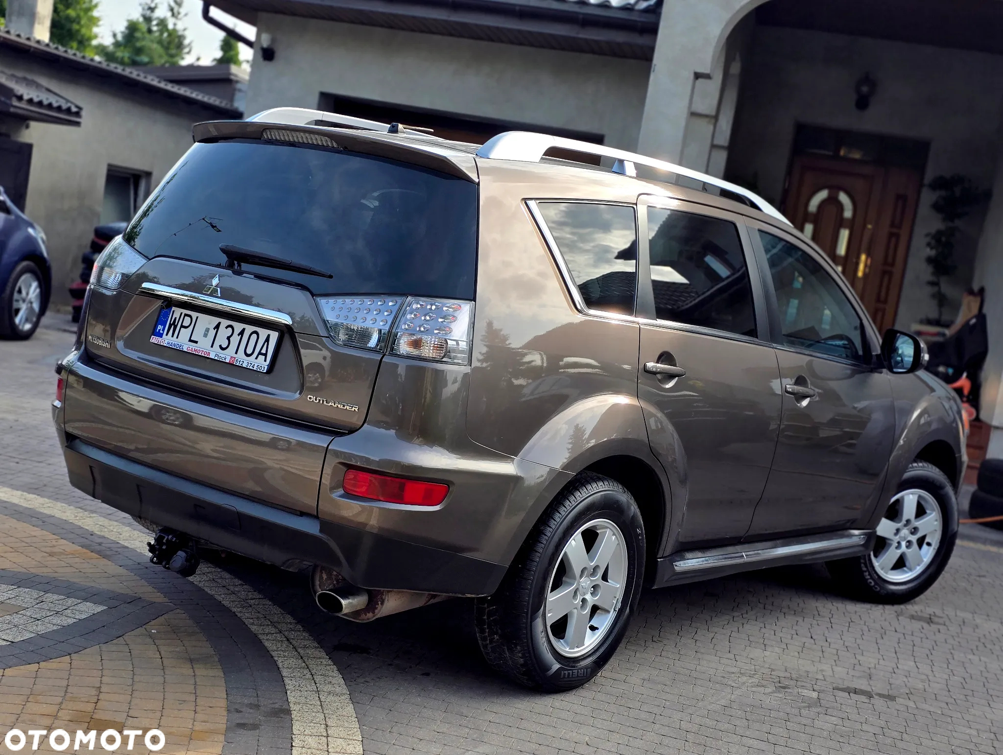 Mitsubishi Outlander - 6
