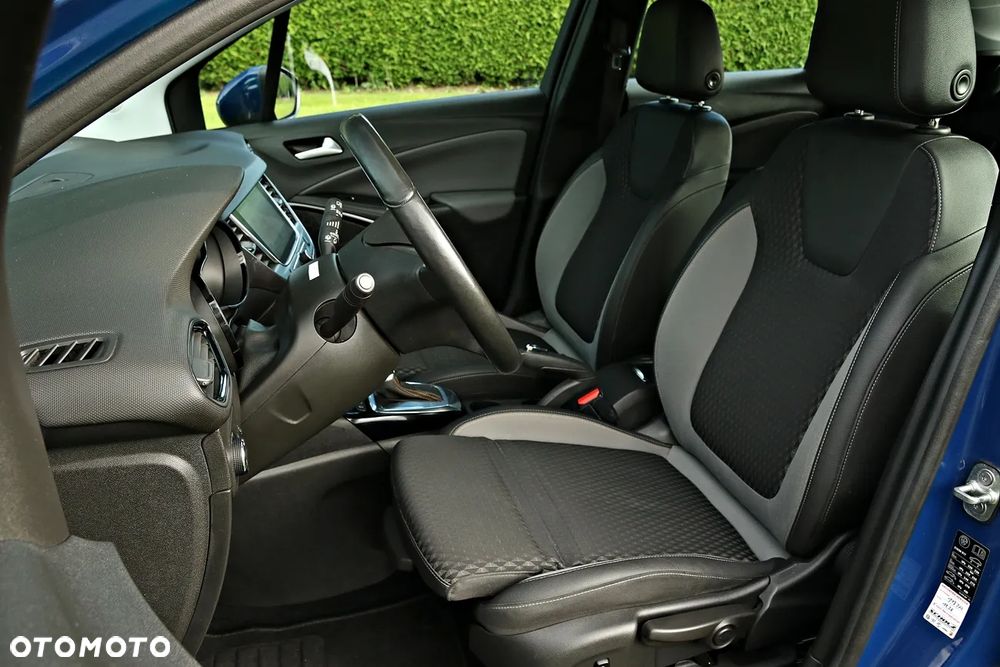 Opel Crossland X - 19