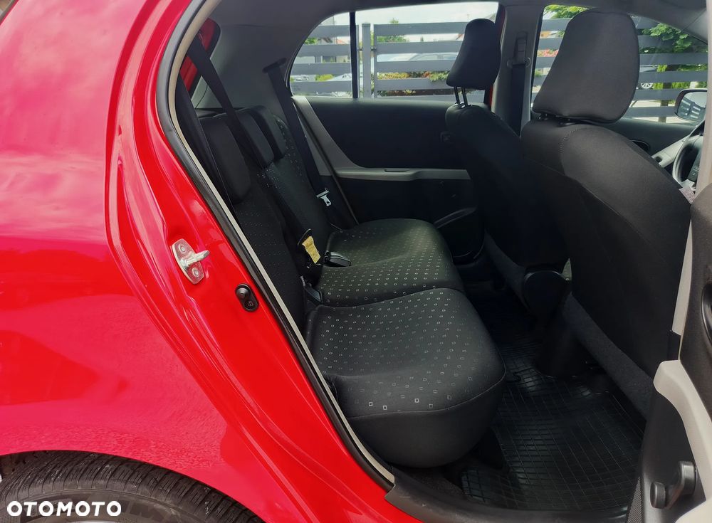 Toyota Yaris 1.3 Luna A/C - 16