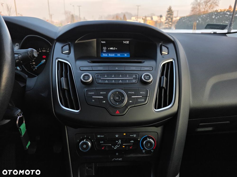 Ford Focus 1.6 SYNC Edition - 19