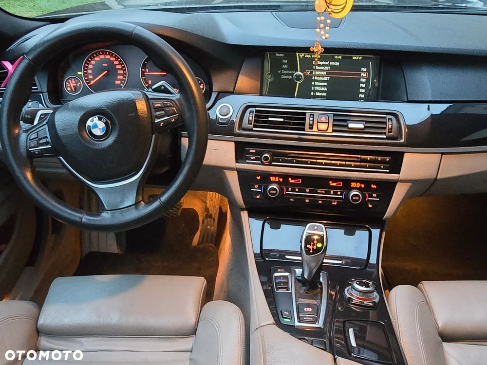 BMW Seria 5 520d - 15