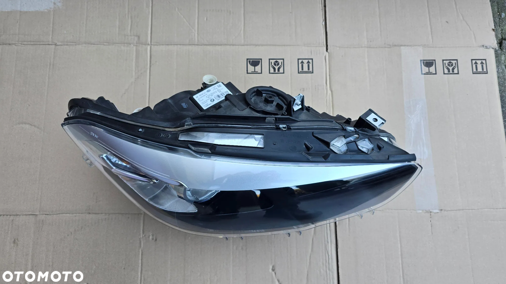BMW 1 F20 F21 Lift 15-19 Lampa Prawa Przód Zwykła + LED DRL Ideał Europa - 3