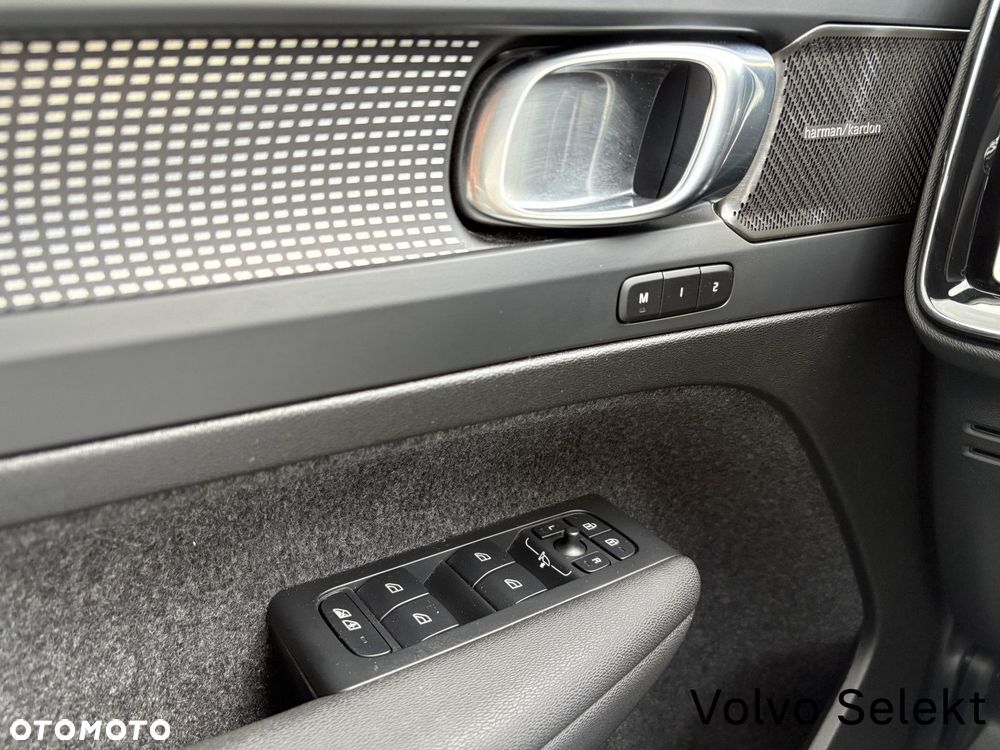 Volvo XC 40 - 18