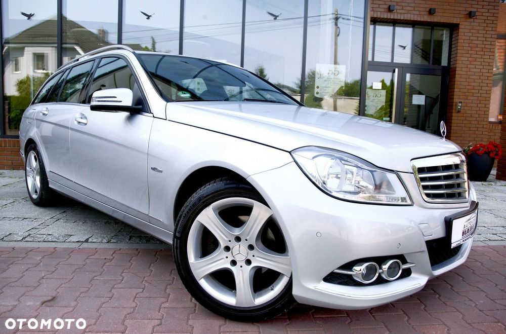 Mercedes-Benz Klasa C 180 BlueEFFICIENCY 7G-TRONIC Elegance - 21