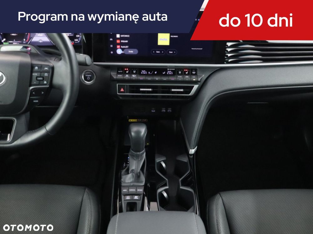 Toyota Camry - 14
