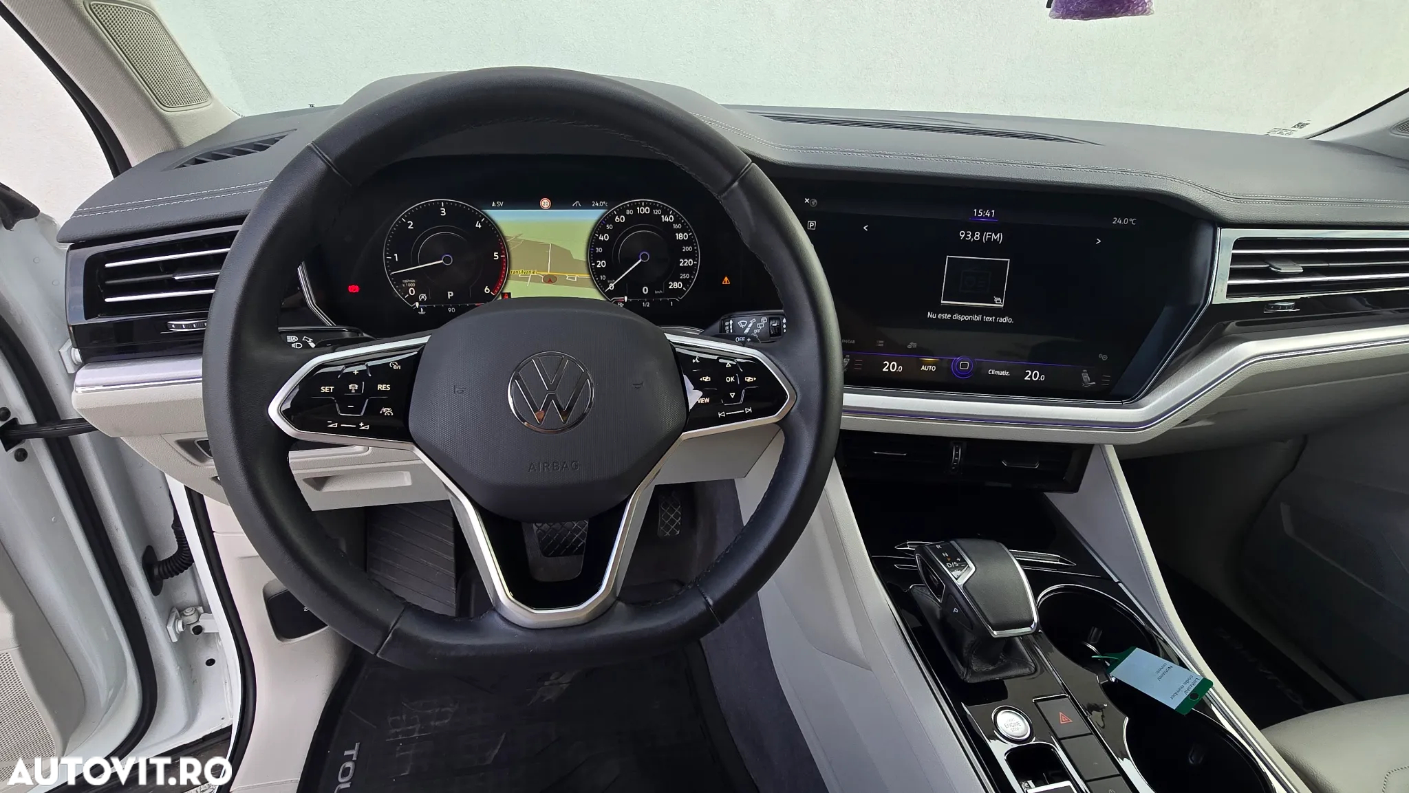 Volkswagen Touareg V6 TDI Elegance - 15