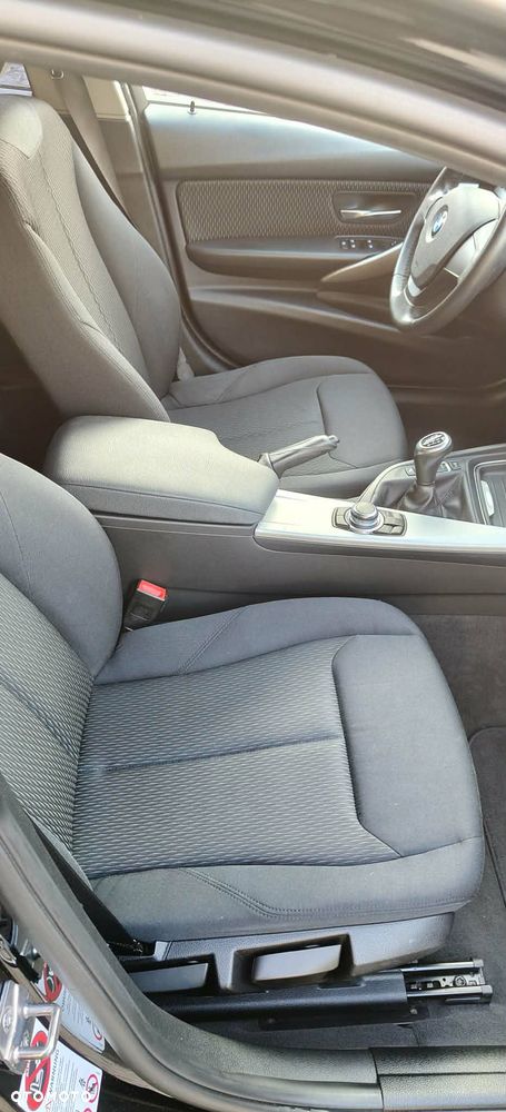 BMW Seria 3 316d - 2