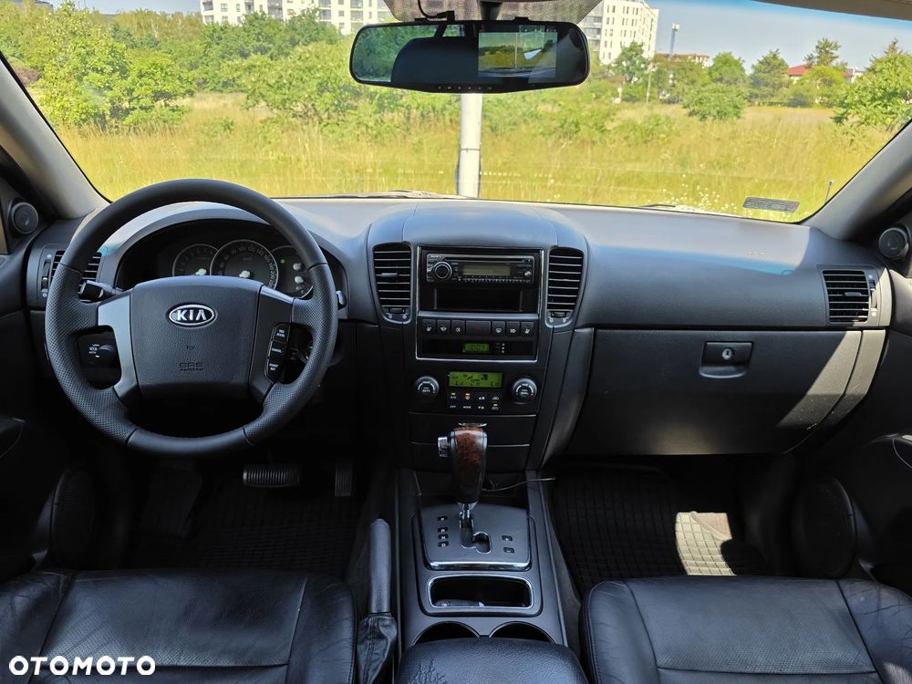 Kia Sorento - 8