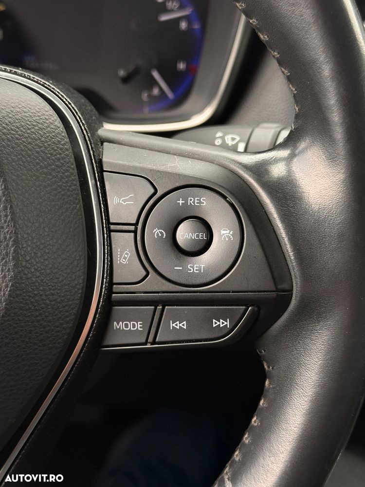 Toyota Corolla 1.8 Comfort - 19