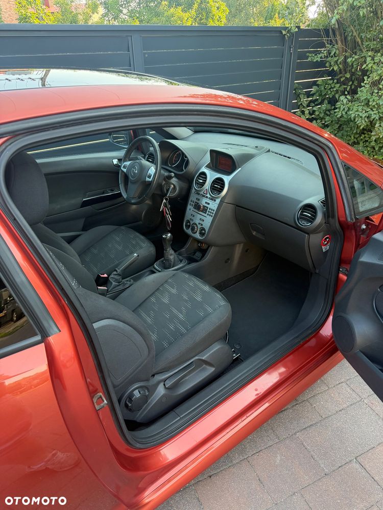 Opel Corsa 1.4 16V Active - 5