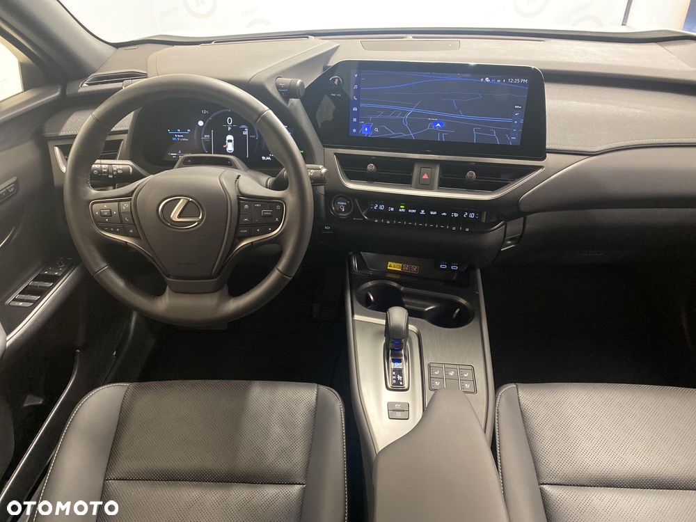 Lexus UX - 11