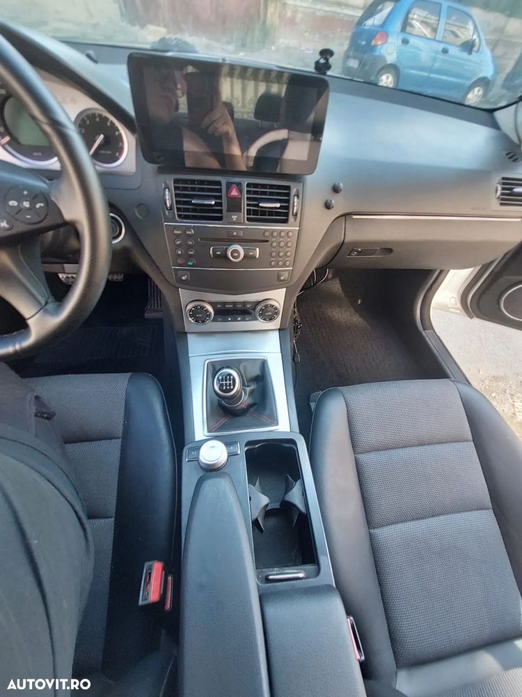 Mercedes-Benz C 200 - 7