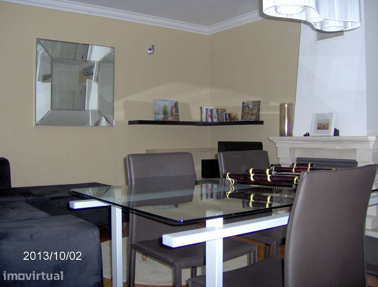 Arrenda-se apartamento T4 (remodelado) - Bairro da Cartuxa, Évora - Grande imagem: 2/6