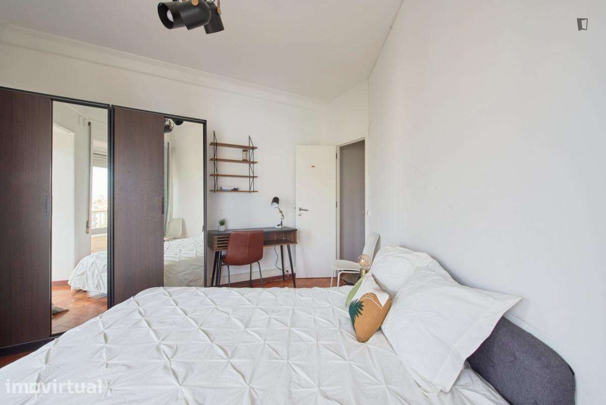 Quarto - localizado em Saldanha Lisbon - Grande imagem: 5/27