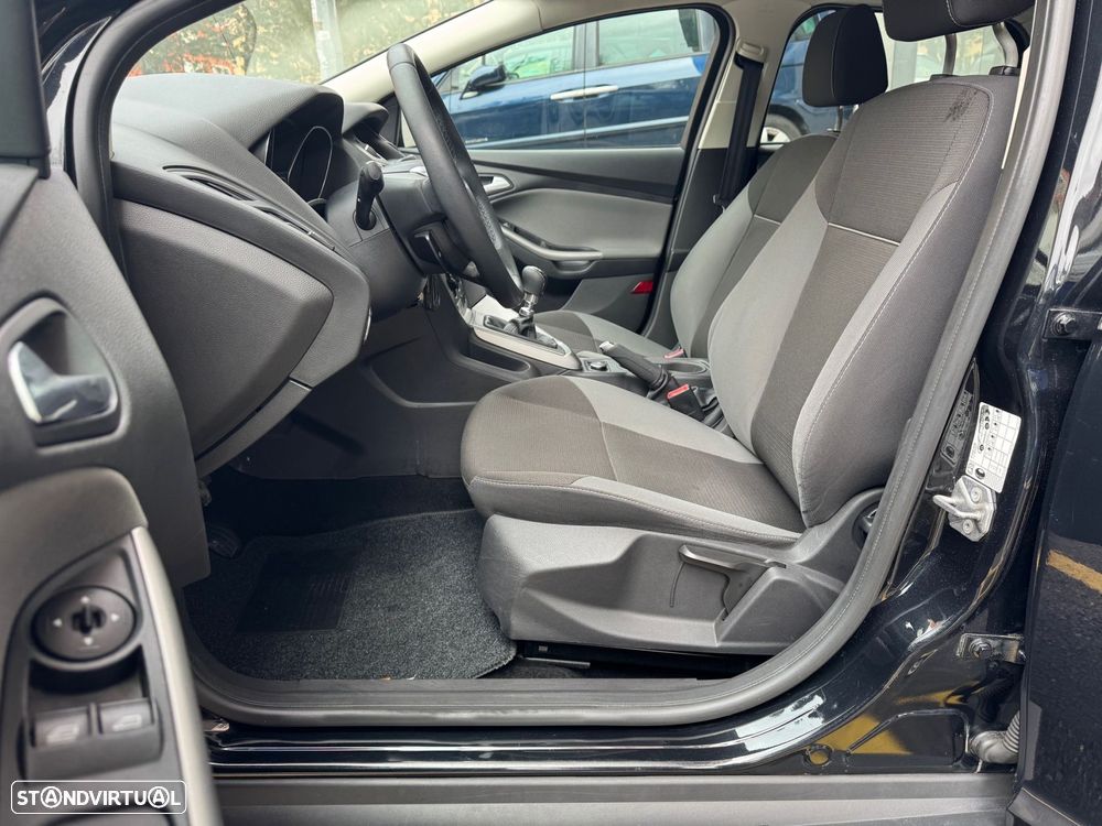 Ford Focus SW 1.6 TDCi ECOnetic 88g S&S Titanium - 9