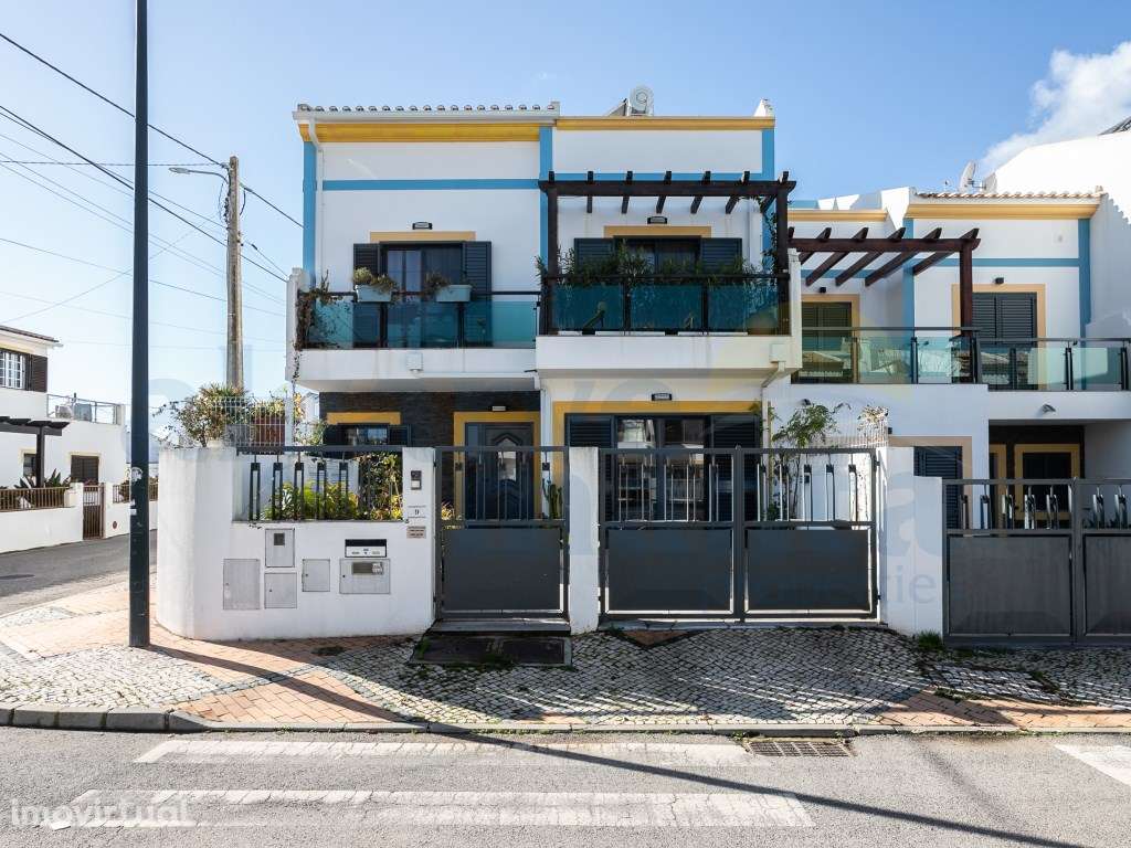 Moradia T4+1 com Piscina Aquecida, Amplos Terraços e Vista Mar - Vi... - Grande imagem: 3/42