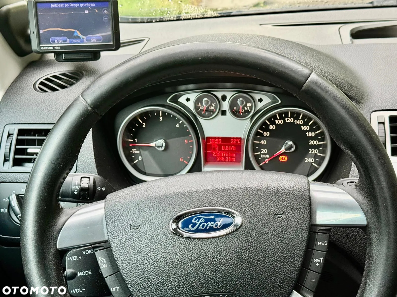 Ford Kuga 2.0 TDCi Titanium FWD - 16