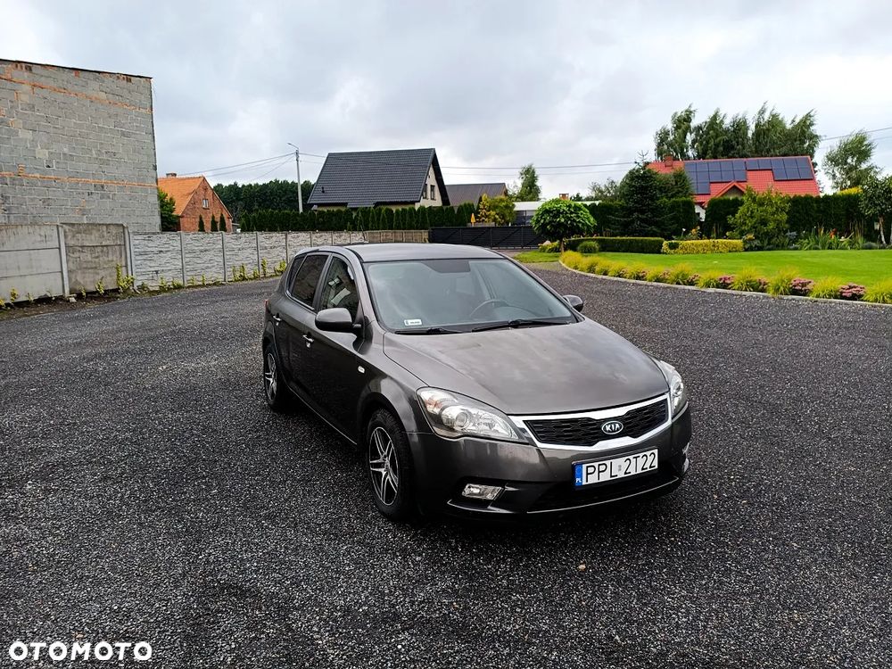 Kia Ceed - 3