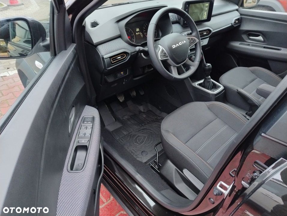Dacia Sandero - 9