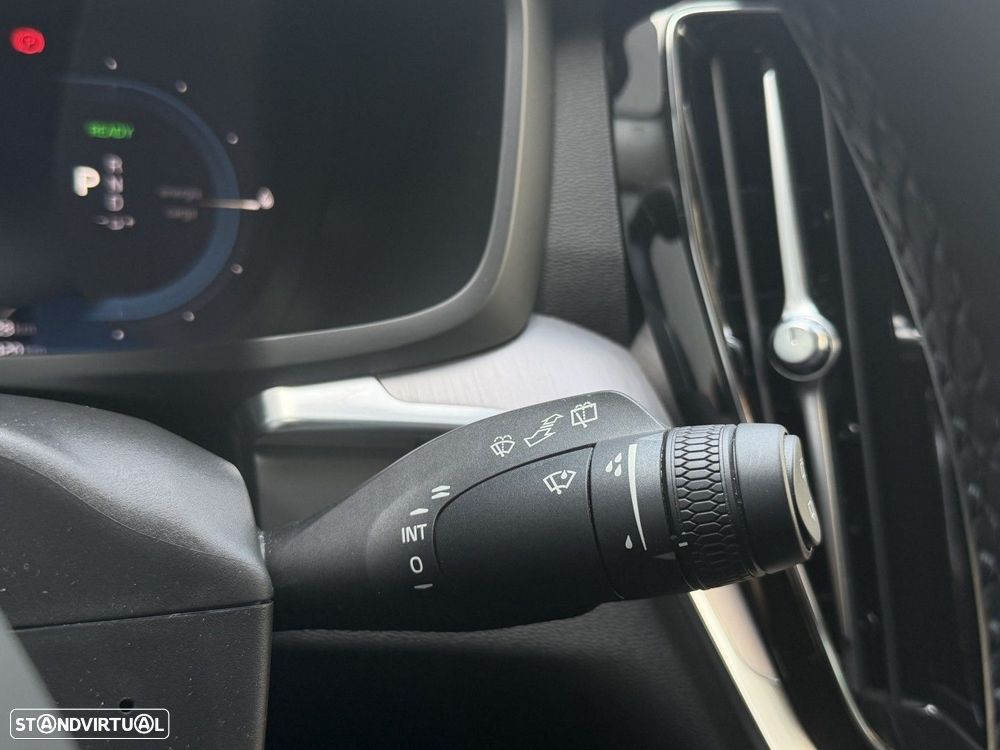 Volvo V60 2.0 T6 AWD TE Core - 23