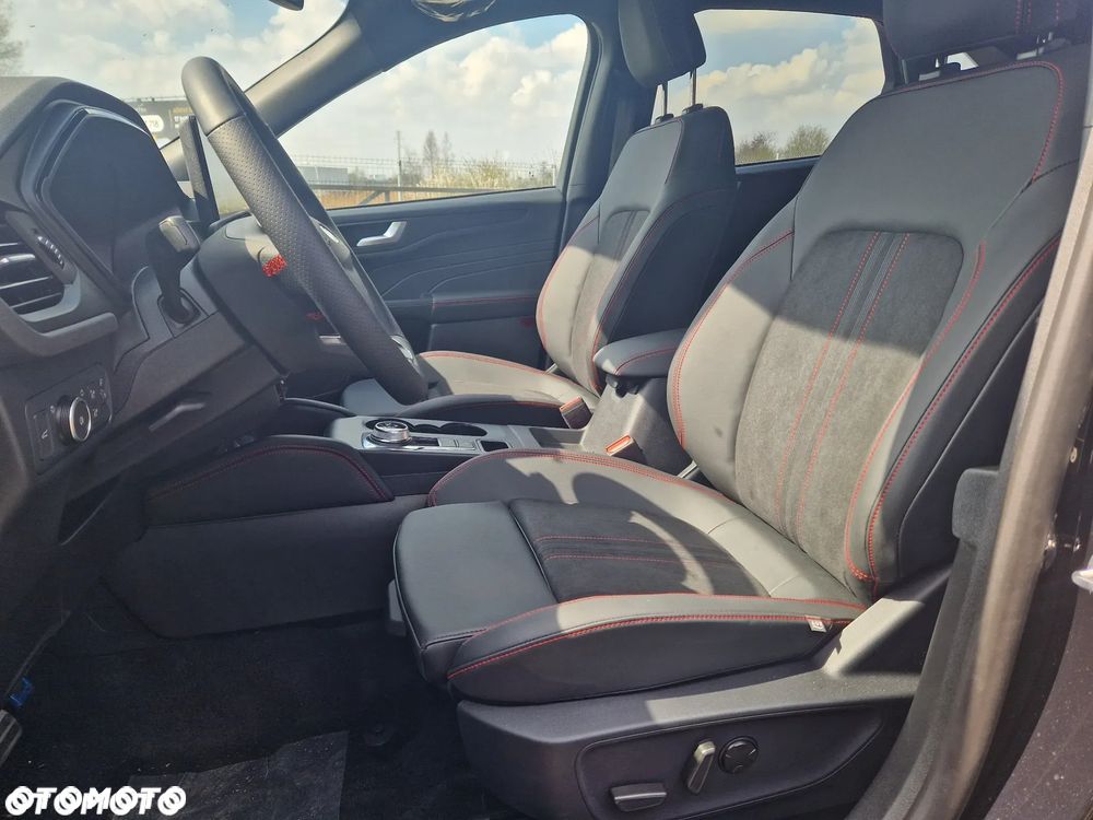 Ford Kuga - 9