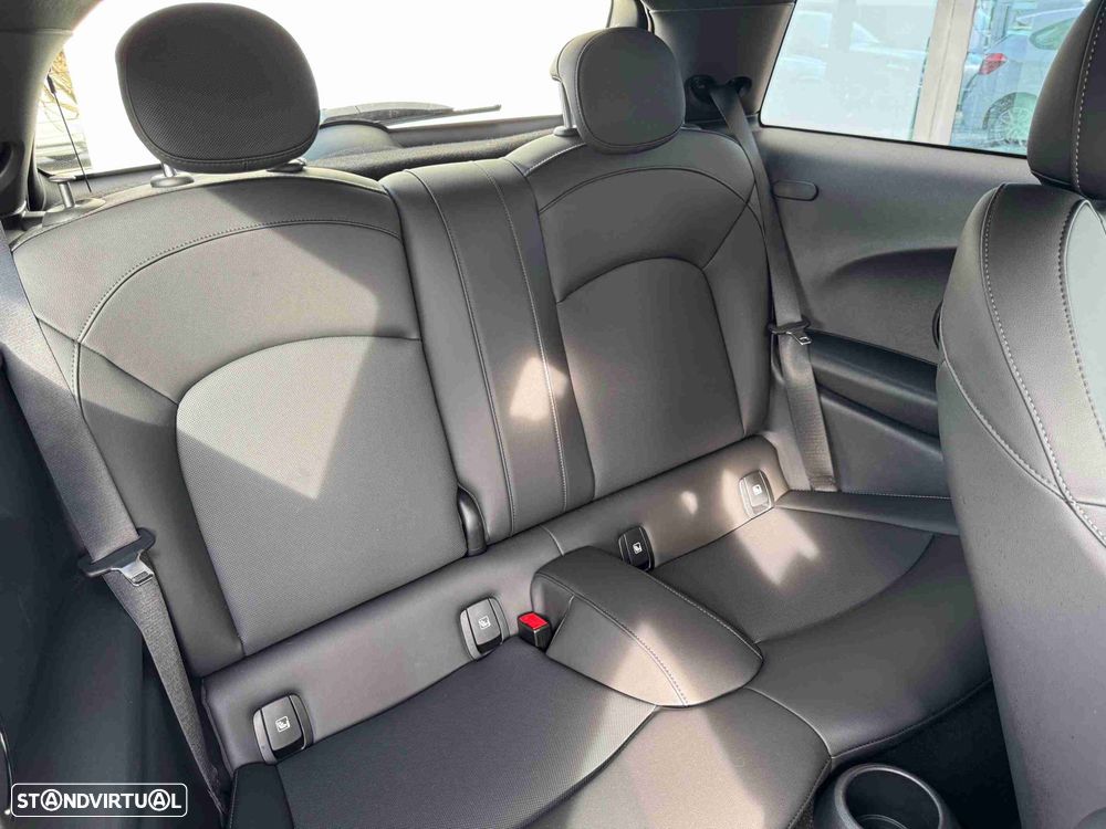 MINI 3 Portas Cooper SE - 18