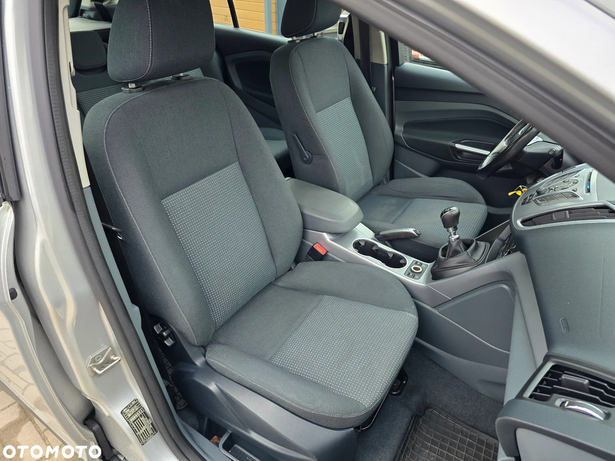 Ford Grand C-MAX - 15