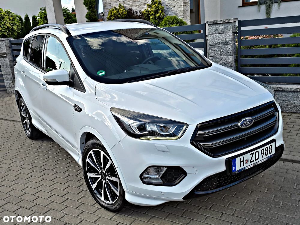 Ford Kuga 1.5 EcoBoost 2x4 ST-Line - 6