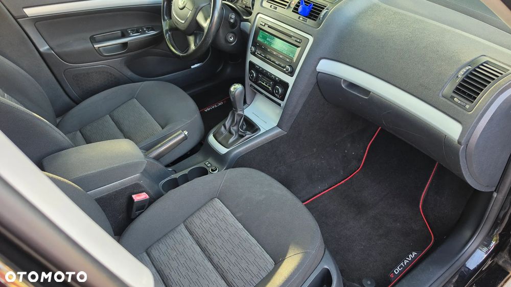Skoda Octavia 1.8 TSI Team Edition - 6