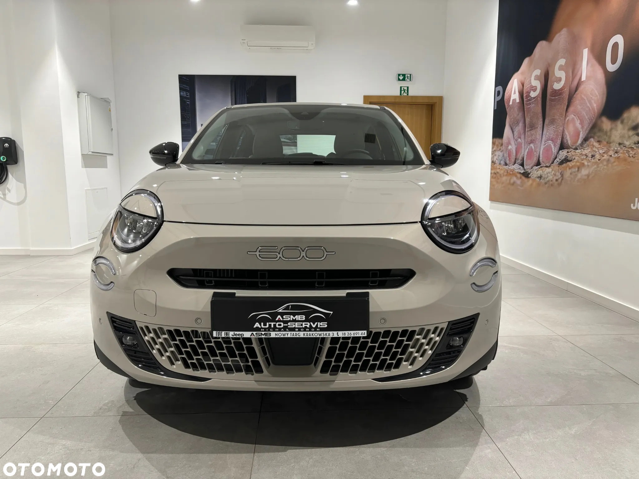 Fiat 600 1.2 Turbo Hybrid eDCT - 2