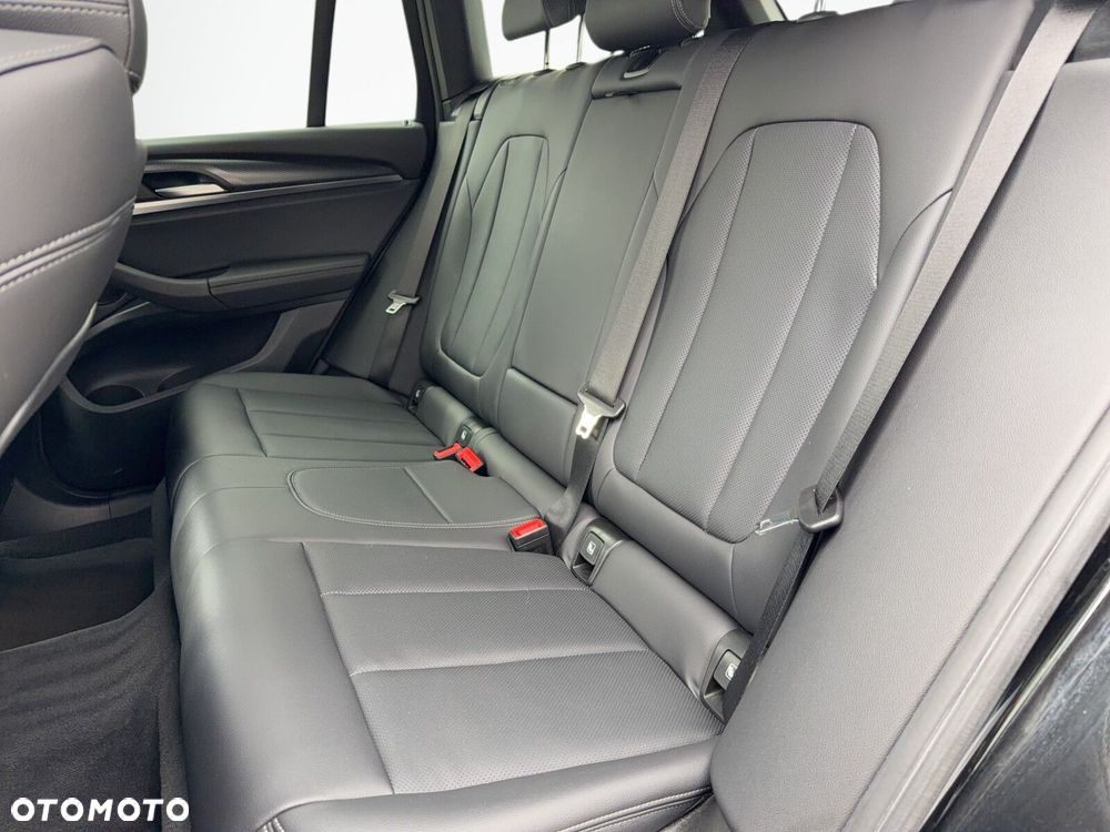 BMW X3 - 13