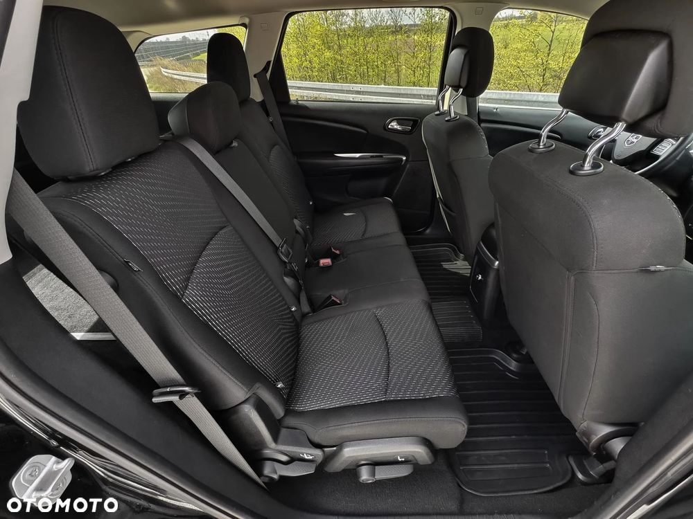 Dodge Journey - 35