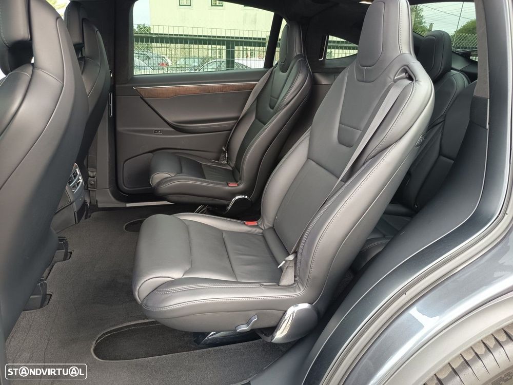 Tesla Model X 100D - 14