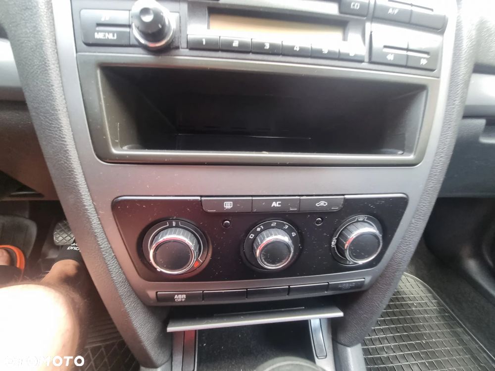 Skoda Octavia 1.6 Ambiente EU5 - 7