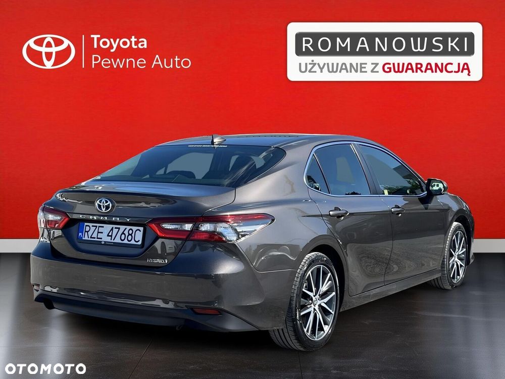 Toyota Camry 2.5 Hybrid Prestige CVT - 2