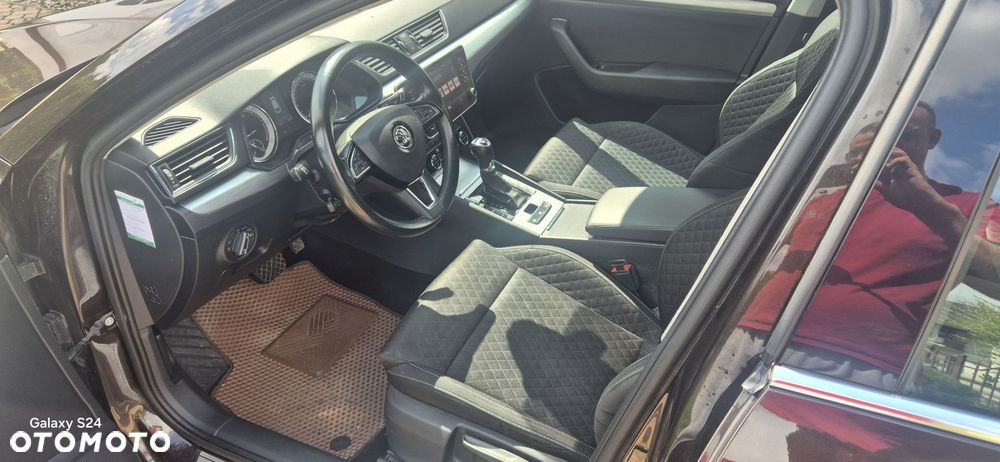 Skoda Superb 2.0 TDI SCR Style DSG - 9