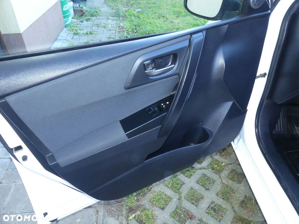 Toyota Auris 1.33 VVT-i Premium - 9