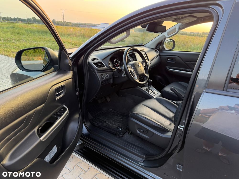 Mitsubishi L200 2.2 d DC Instyle Plus - 9