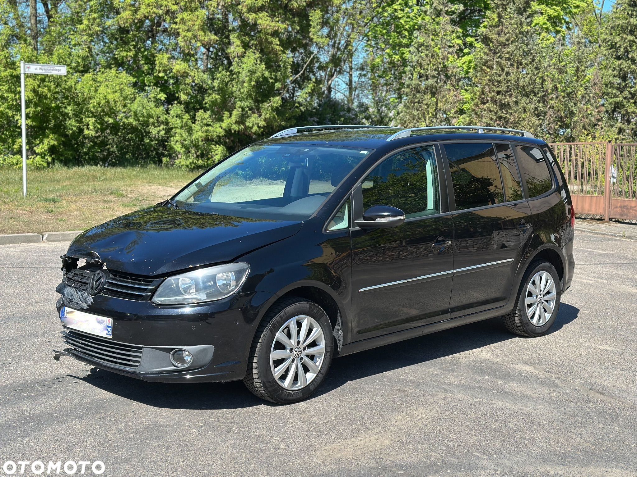 Volkswagen Touran 1.6 TDI DPF Highline - 1