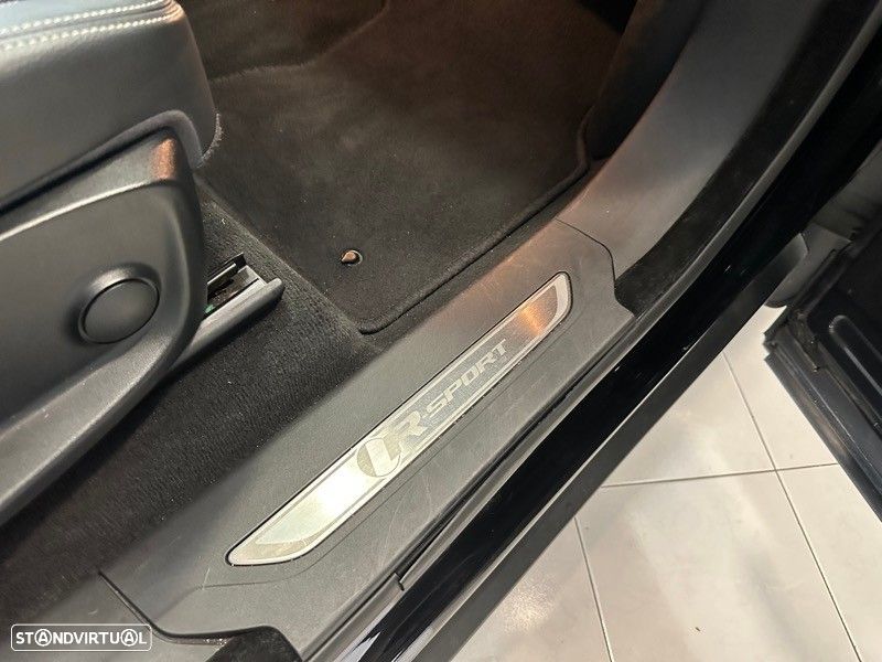 Jaguar F-Pace 20d AWD Aut. R-Sport - 37
