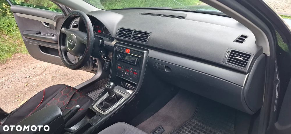 Audi A4 Avant - 22