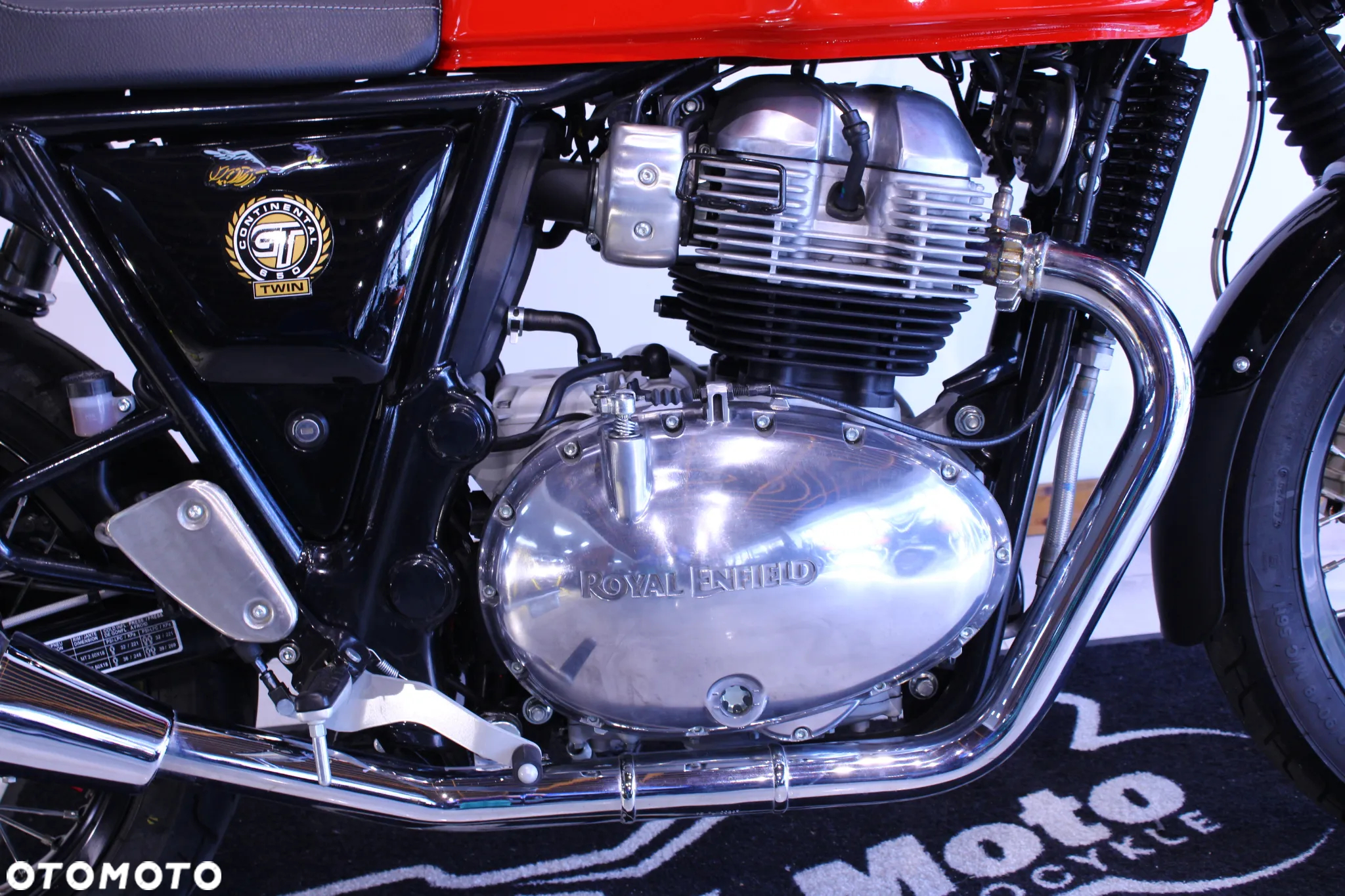 Royal Enfield Continental - 19