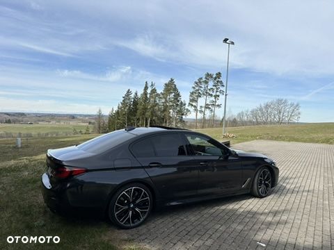 BMW Seria 5 M550i xDrive sport - 2