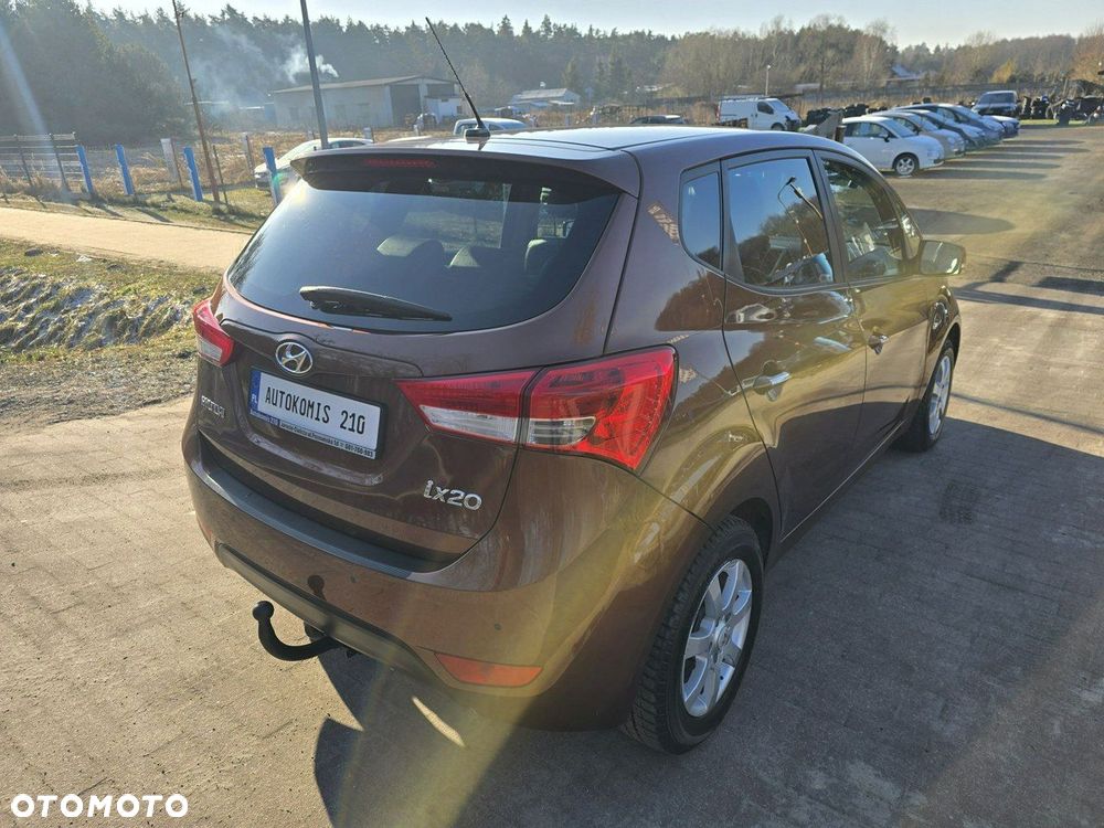 Hyundai ix20 - 8