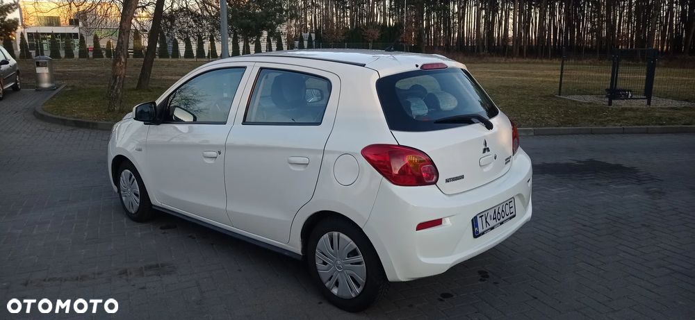 Mitsubishi Space Star - 9